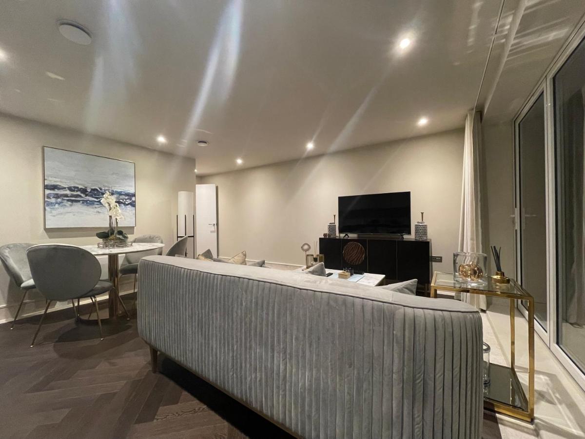Sophisticated 1Br, 1 Ba Chigwell Designer Flat Chcl F2 Apartment Exterior photo